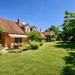 Hochwertiges Wohnhaus + ausgebauter Einliegerbereich + Atelier