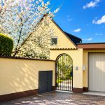 Freistehendes Ein- bis Zweifamilienhaus mit Garage & schönem Grundstück in ruhiger Lage von Bad Kissingen-Arnshausen